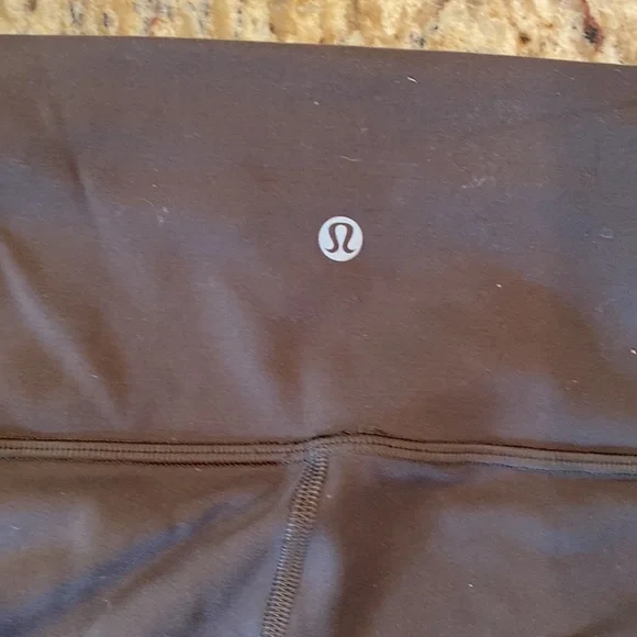 Army green lululemon leggings wonder train fairly new in good condition - Picture 3 of 3